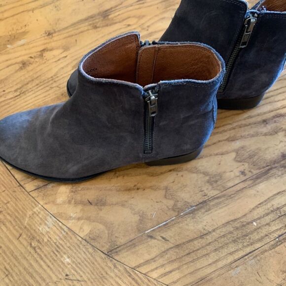 FRYE Grey Suede Booties Boots sz 7 - Picture 3 of 6